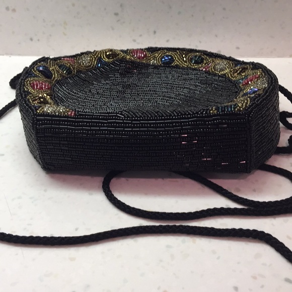 Vintage “Accessory Lady” Beaded Evening Clutch - Picture 5 of 8